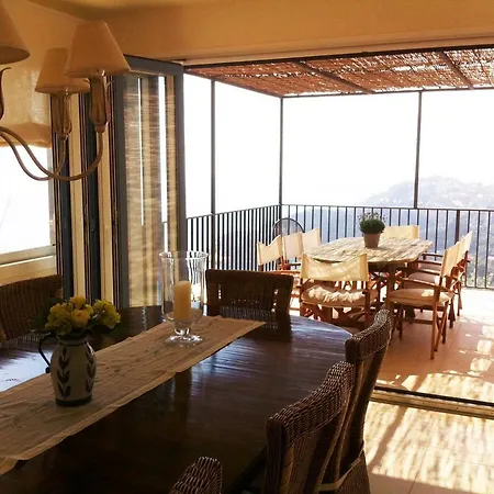 Velas Villa *